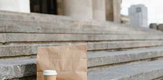 Przyjazne środowisku opakowania jednorazowe – poznaj ekologiczną ofertę os SlowPacka