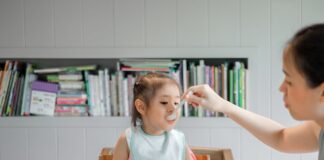 Czy warto kupować gotowe słoiczki dla niemowląt