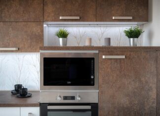 Kiedy wyjąć tort z lodówki?