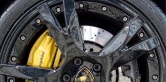 Ile kosztuje Lambo sto?