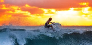 Gdzie powstał surfing?