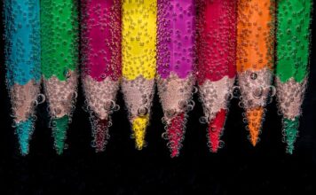 Czy kredki pastelowe to to samo co świecowe?